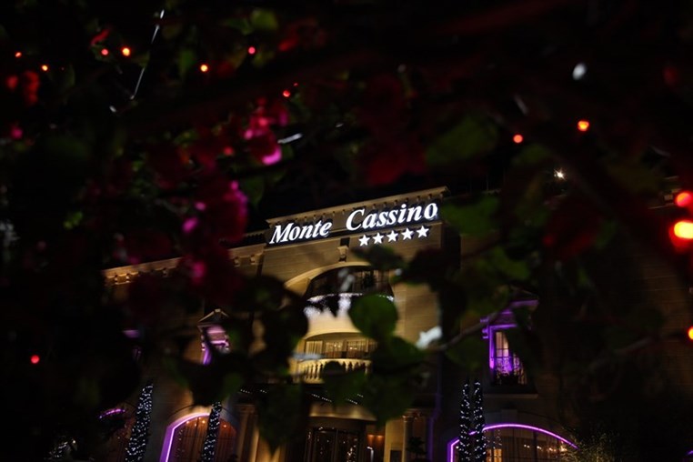 Moules et Frites at Monte Cassino
